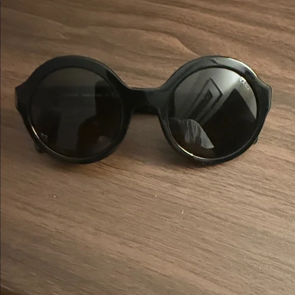 Authentic Prada SPR 11U Sunglasses - Picture 1 of 8